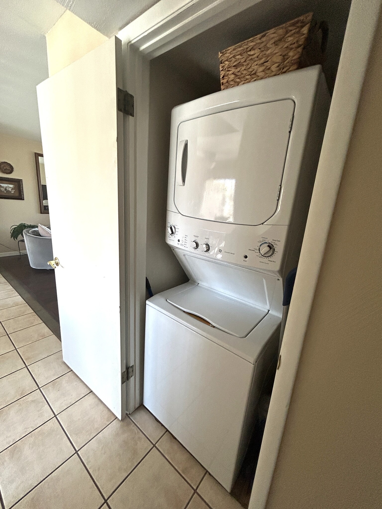 Washer and Dryer in Unit - 1788 Bahama Ave