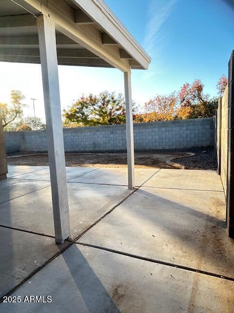 Building Photo - 959 E Arabian Dr