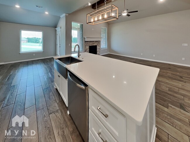 Building Photo - 509 Texoma Dr