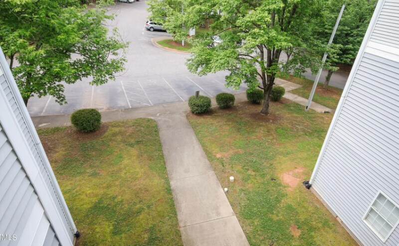 Building Photo - 3000 Centennial Woods Dr