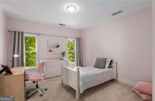 Building Photo - 3733 Paces Park Cir SE