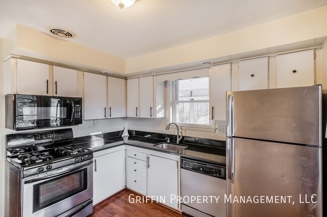 Primary Photo - 5405 San Juan Dr