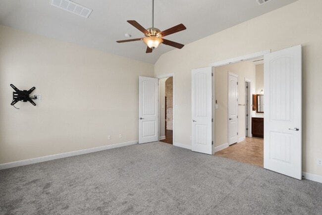 Building Photo - 432 Clear Springs Holw, Buda, Texas 78610