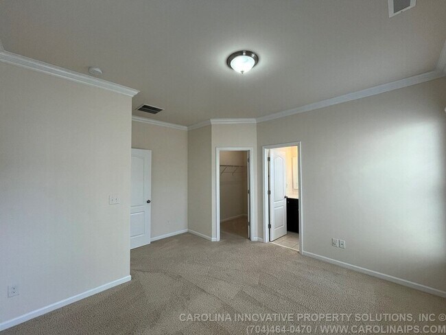 Building Photo - 385 Hawks Creek Pkwy