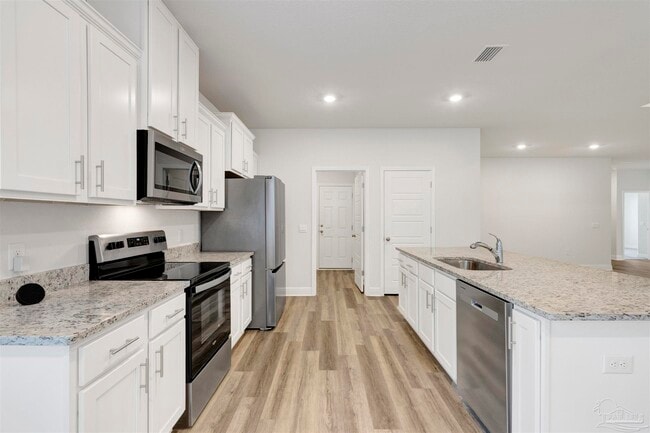 Building Photo - 6482 Cedar Ky Dr