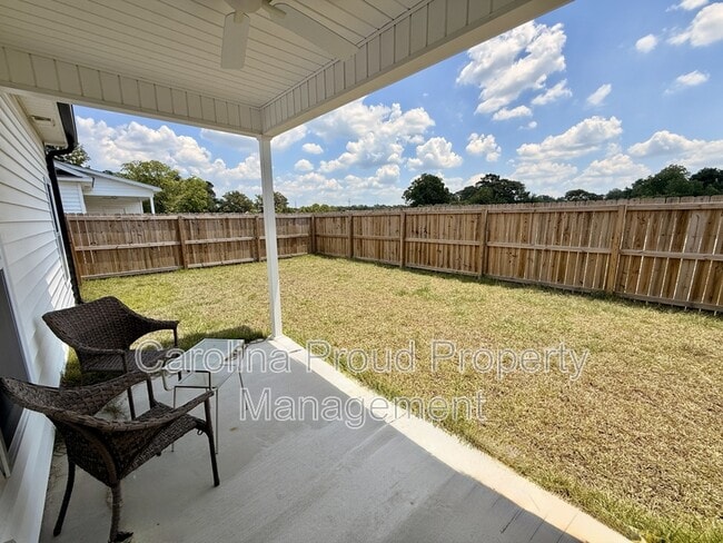 Building Photo - 1413 Dorset Dr