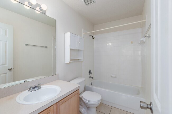 Building Photo - 7414 Rosebud Bend Dr