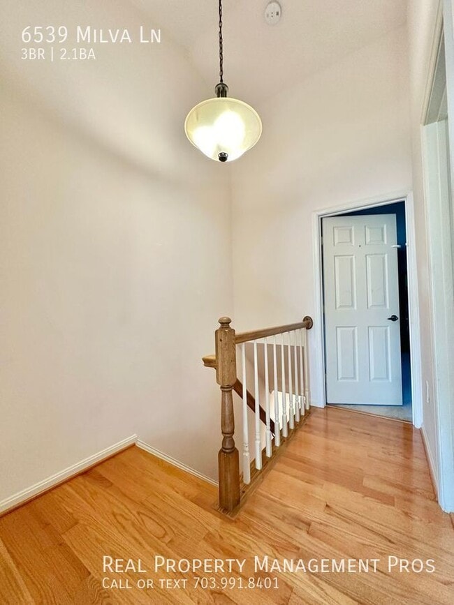 Building Photo - 6539 Milva Ln