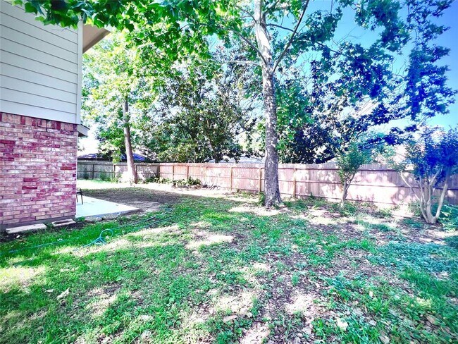 Building Photo - 1927 Brushy Creek Dr