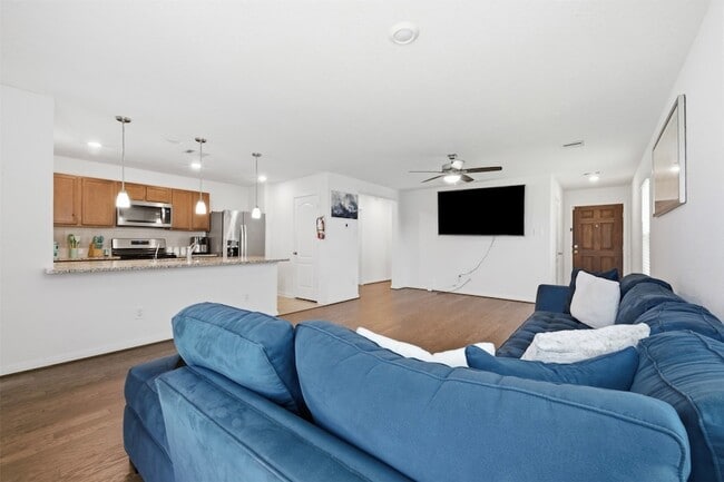 Building Photo - 25343 Trinity Oakley Ct