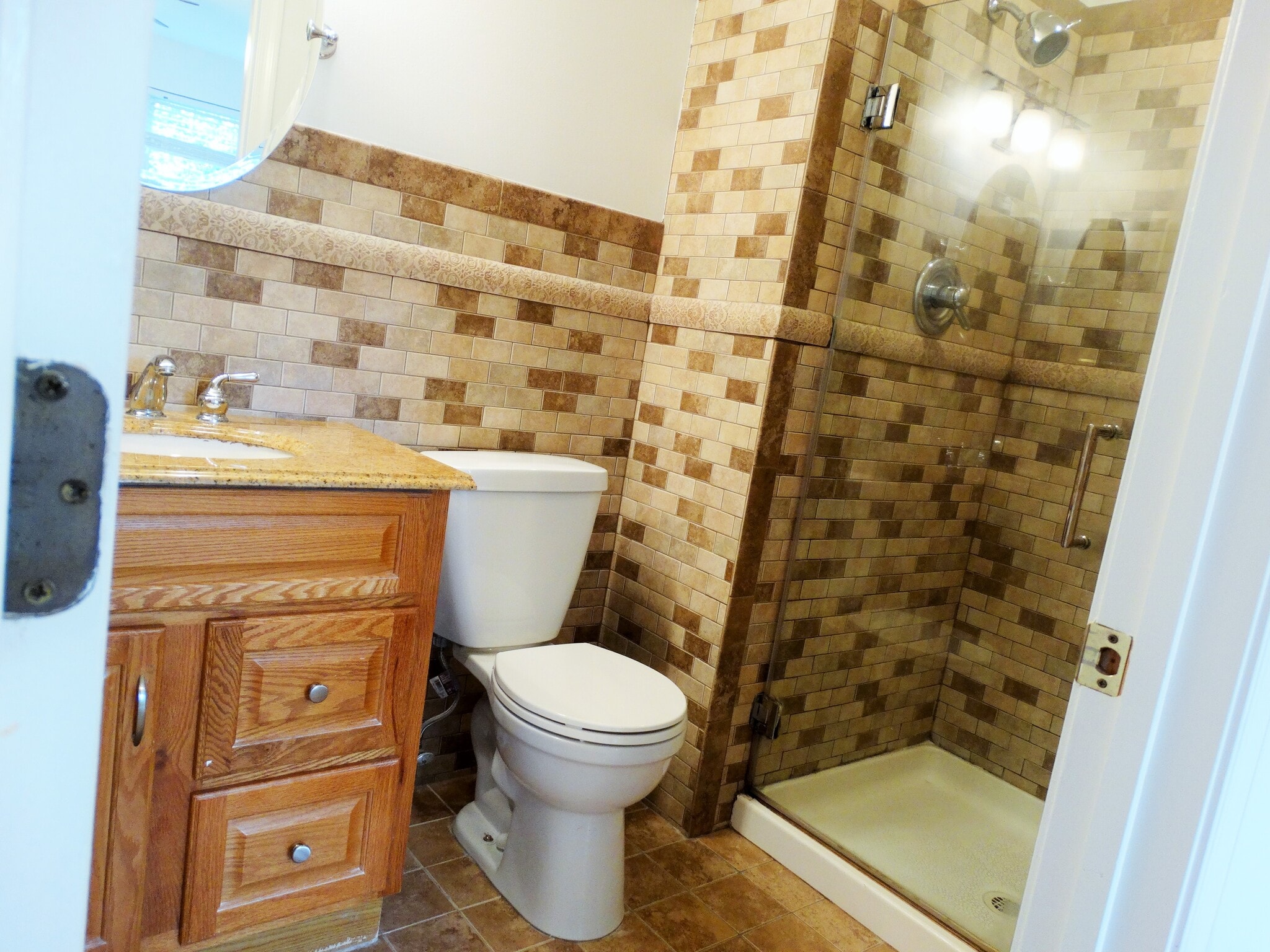 master BR full bath - 2269 Nash Ct