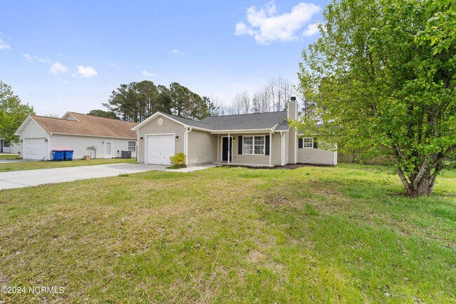 Building Photo - 208 Quarter Horse Ln
