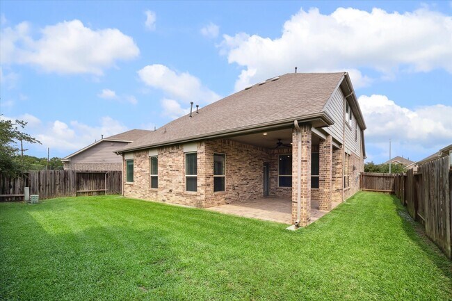 Building Photo - 1535 Giles Dr