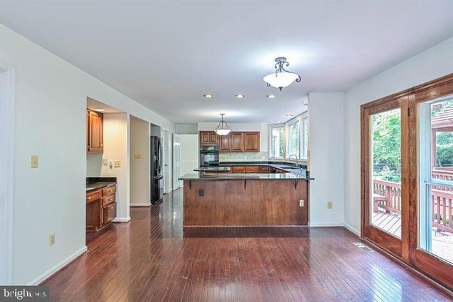 Building Photo - 9110 Autumn Oak Ct