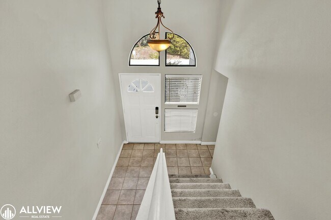 Building Photo - *MOVE IN SPECIAL $750 OFF FIRST MONTH'S RE...