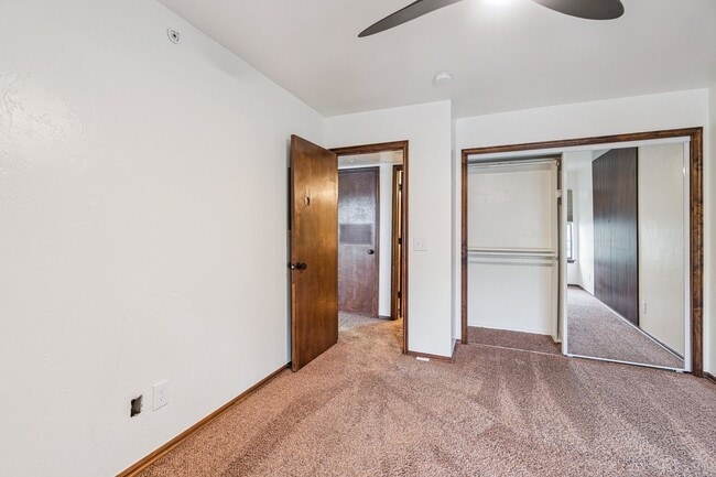 Building Photo - 14415 N Pennsylvania Ave
