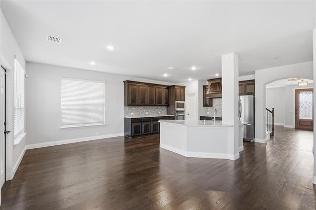 Building Photo - 3543 Beaumont Dr