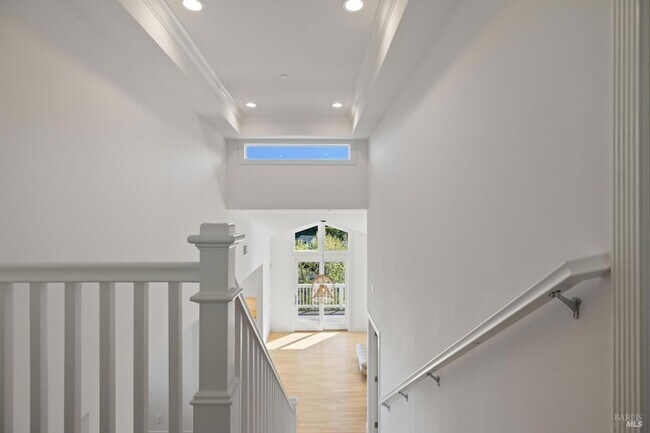 Building Photo - 43 Baywood Terrace