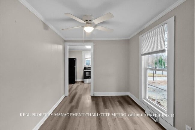 Building Photo - Charming Downtown Albemarle Cottage with Timeless Appeal