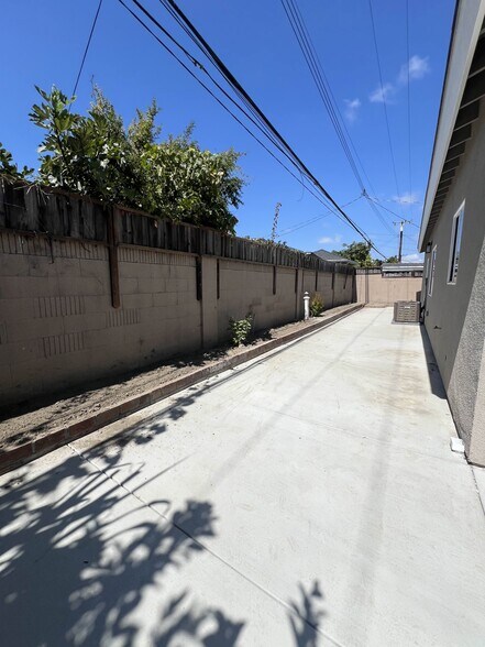Building Photo - 17249 Santa Suzanne St