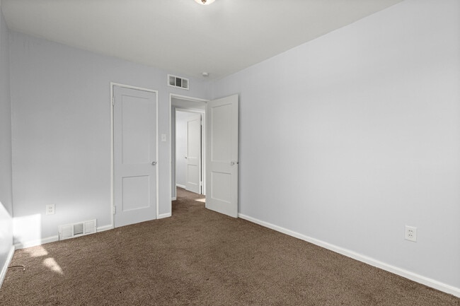 Building Photo - 24126 Dartmouth St