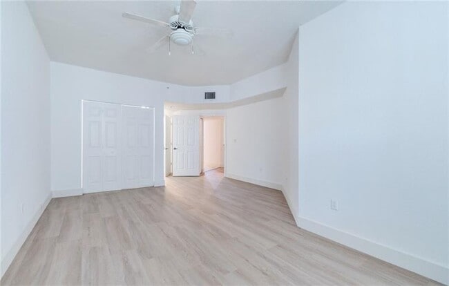 Building Photo - 761 SW 148th Ave