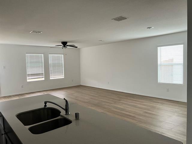 Building Photo - 403 Moray Dr