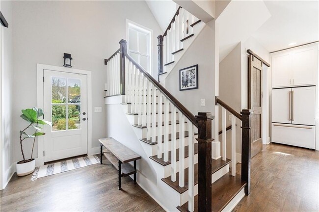 Building Photo - 1000 Loliver Ln