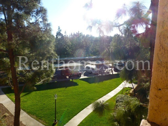 Building Photo - 12043 Alta Carmel Ct