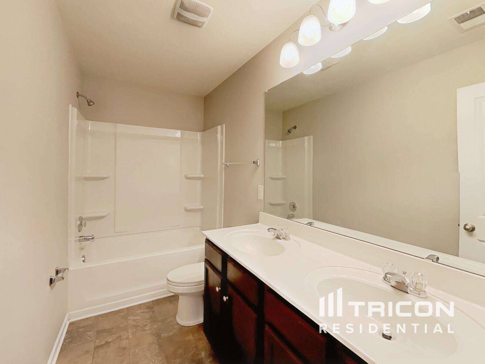 Building Photo - 228 Elmhaven Dr