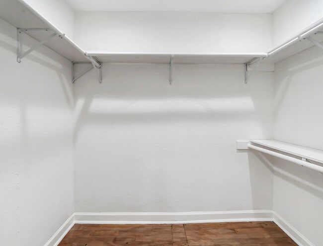 Building Photo - 5807 Burlinghall Dr