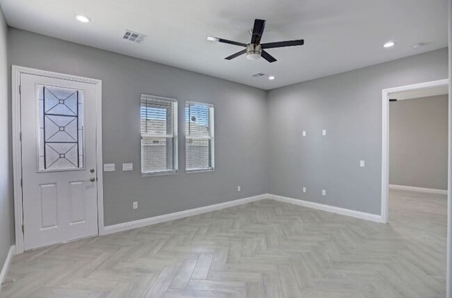 Building Photo - CALVADA VALLEY U3 - Galaxy Street