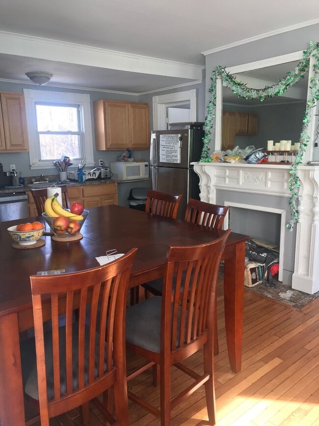 Building Photo - 229 Dwight St