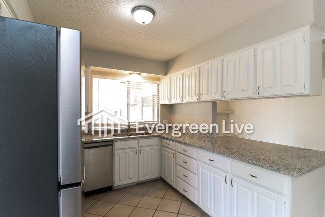 Building Photo - 4203 Blossom Trail