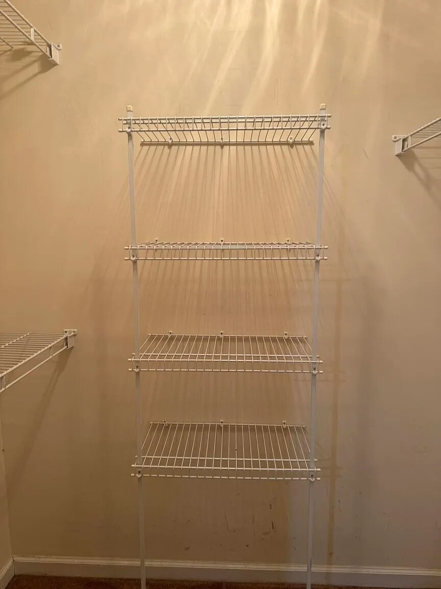 Building Photo - 1959 Shoreline Dr