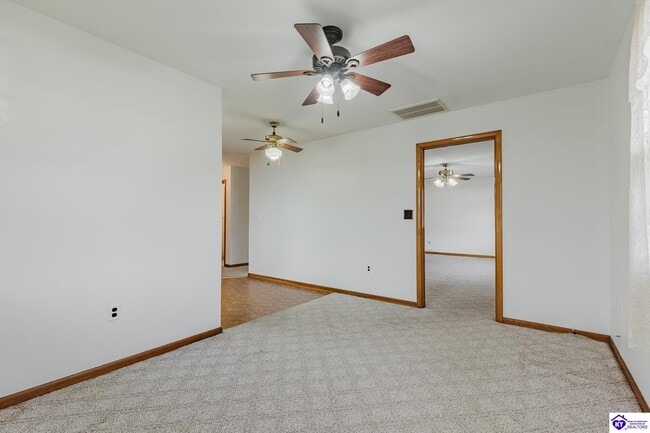 Building Photo - 509 N Mantle Ave