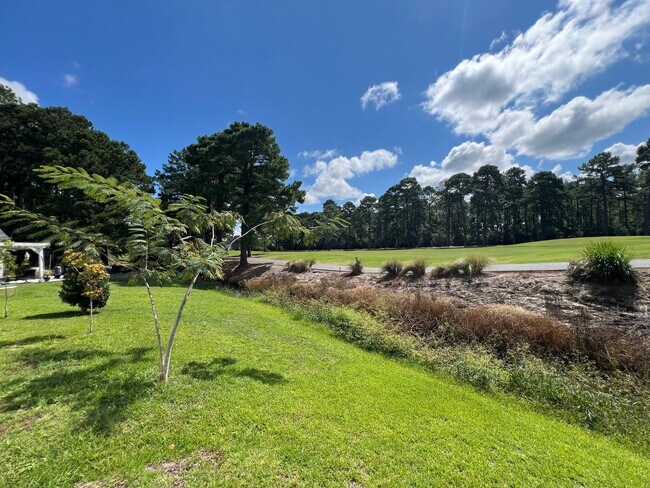 Building Photo - 154 Regency Dr