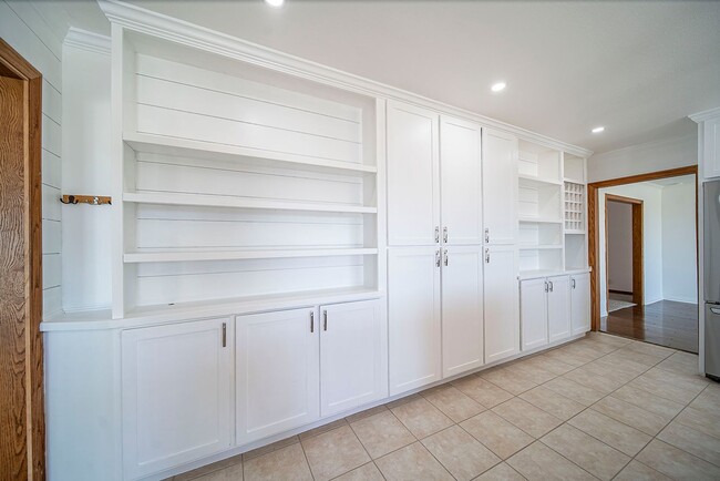 Building Photo - Ocean View Home