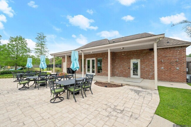 Building Photo - 8251 Valencia Ct