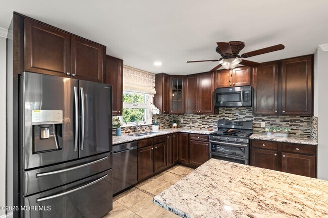 Building Photo - 15 Bristlecone Dr