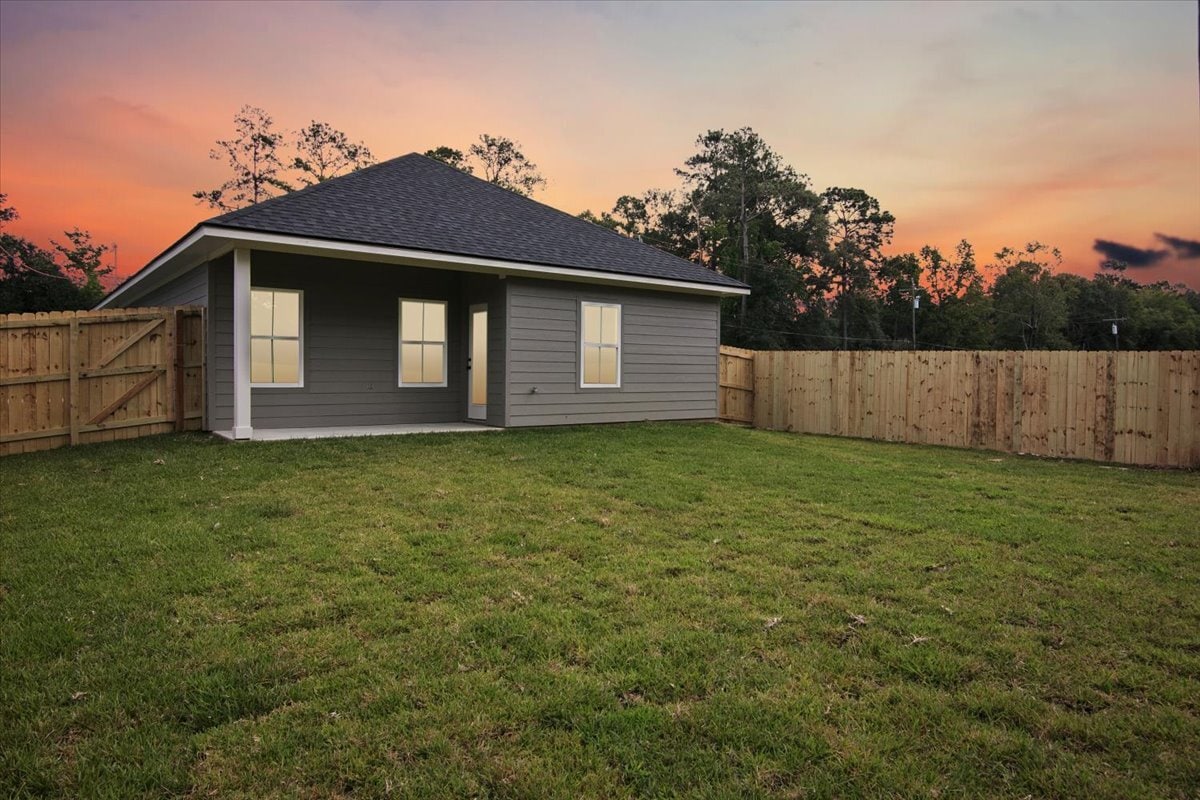 Building Photo - 9896 Golden Ln