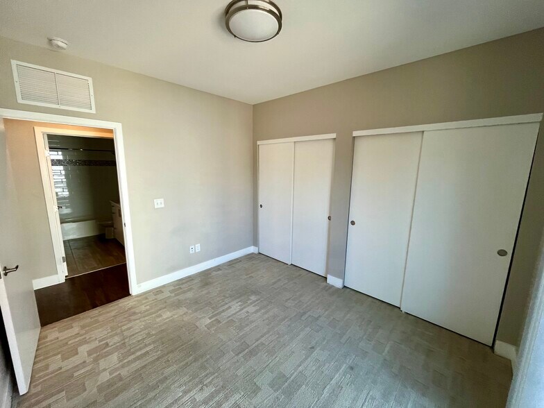 Bedroom 2 - 2374 S University Blvd