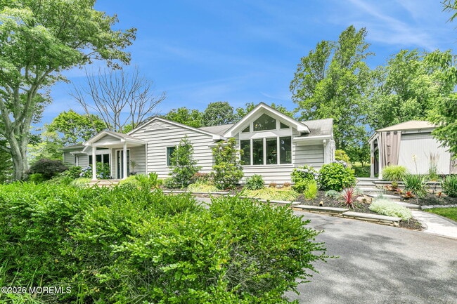 Building Photo - 16 Bingham Hill Cir