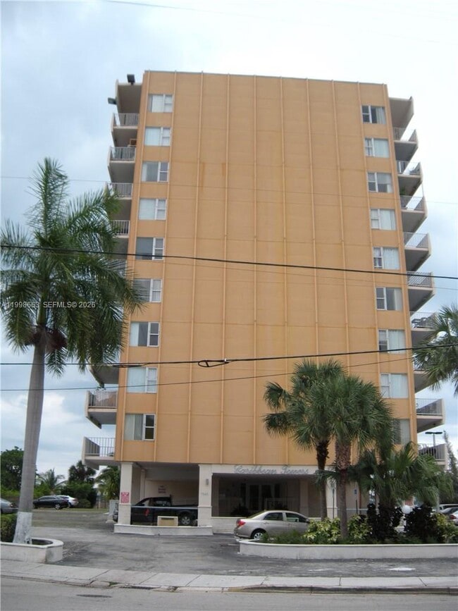 Building Photo - 7545 E Treasure Dr