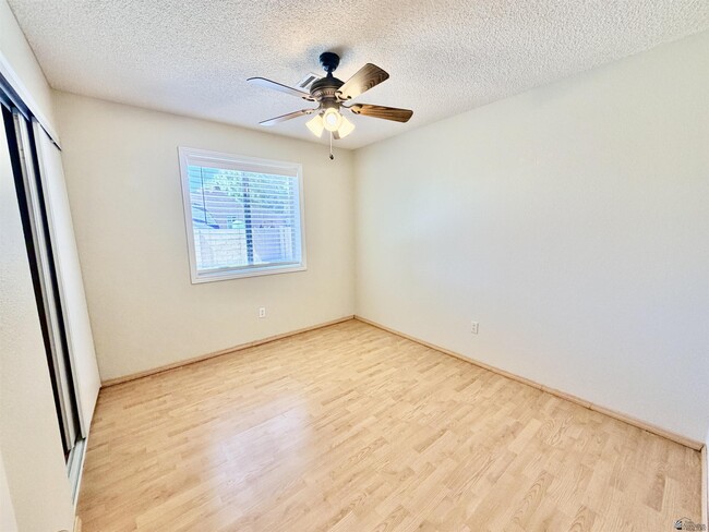 Building Photo - 2783 W 29th Ln