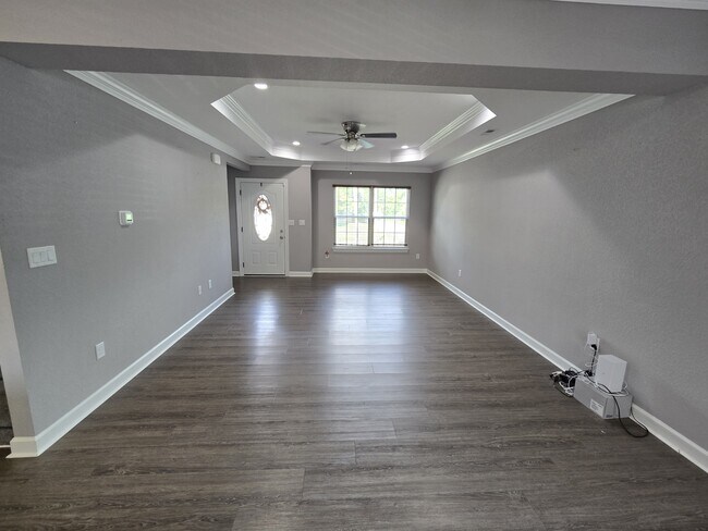 Building Photo - 1301 Elm Ave