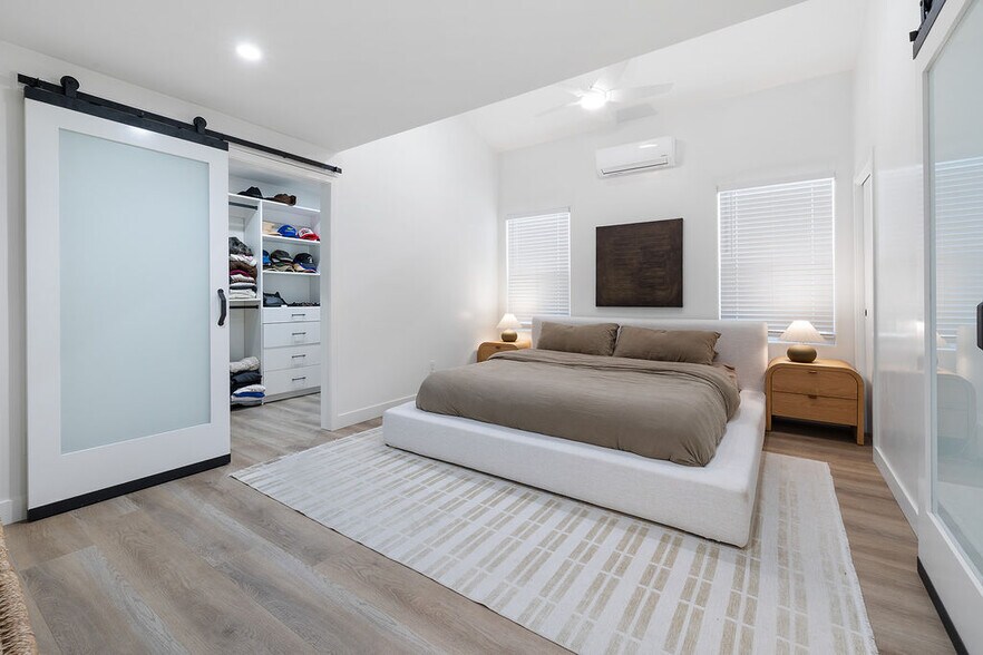 Building Photo - 236 Camellia Ln