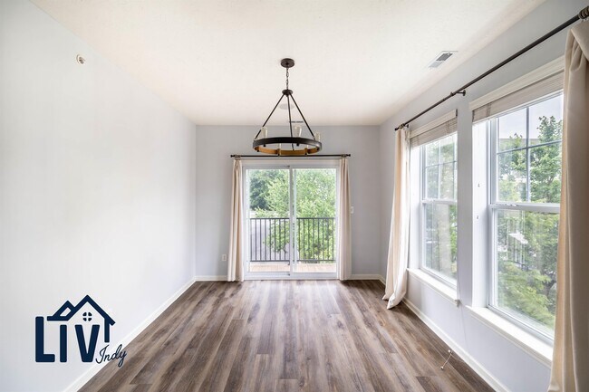 Building Photo - 6606 Reserve Dr