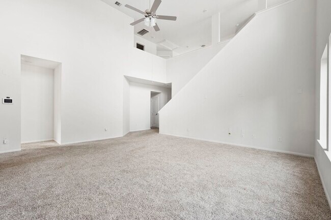 Building Photo - 7523 Parkview Dr