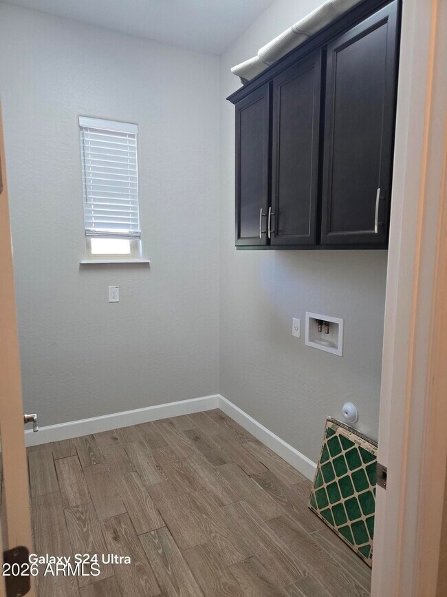 Building Photo - 5605 N 189th Dr